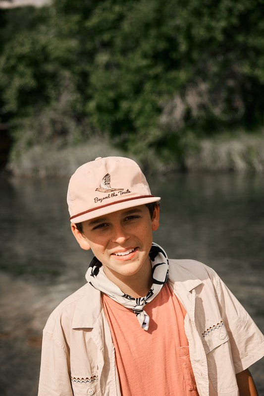 DOVE Pale peach/Maroon